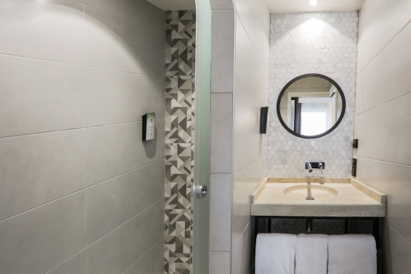 Hotel CAMPANILE SMART LYON EST - Eurexpo Bron Aviation